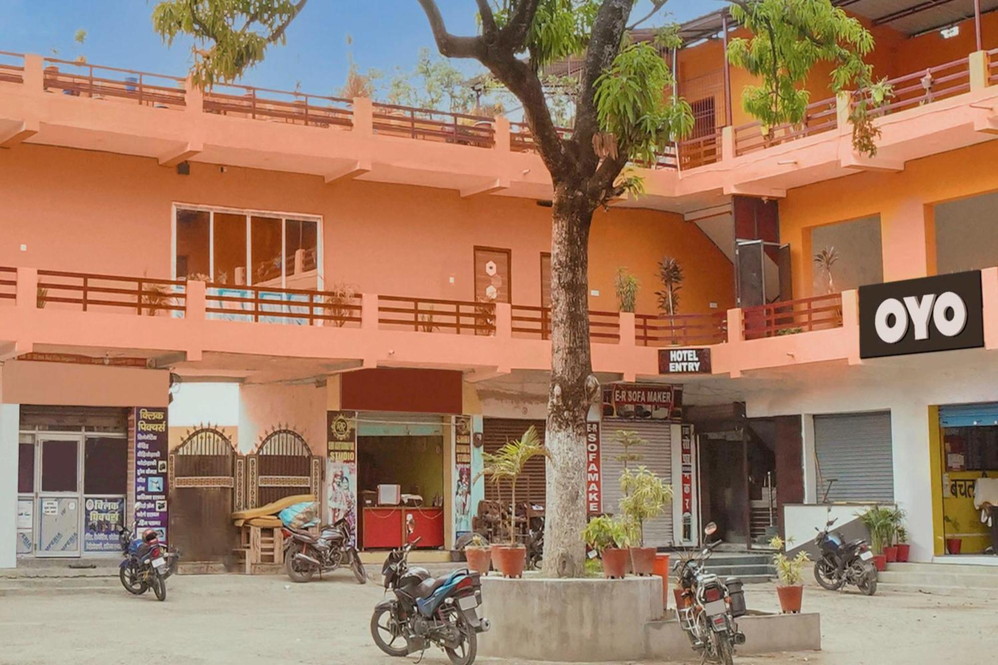 Oyo Flagship 81389 Hotel Siddhi Vinayak Motihari Esterno foto