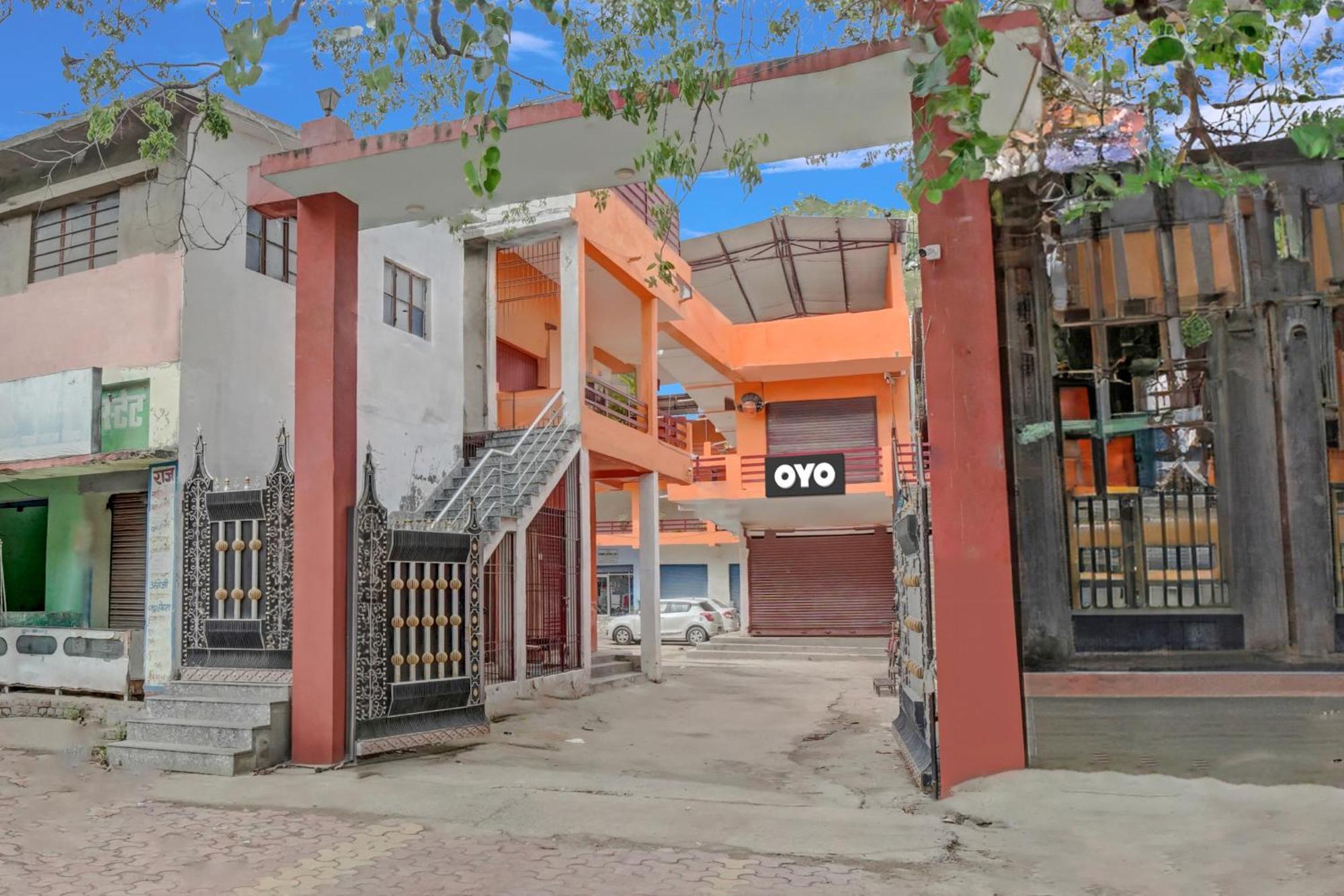 Oyo Flagship 81389 Hotel Siddhi Vinayak Motihari Esterno foto