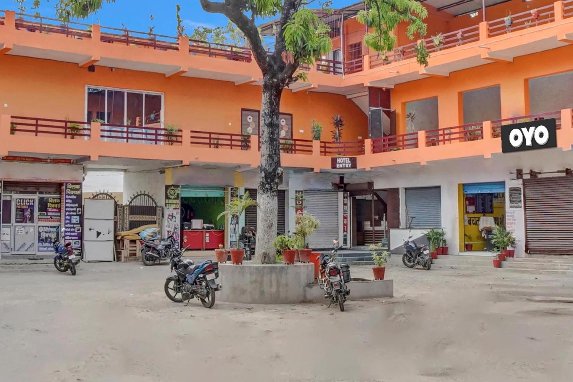 Oyo Flagship 81389 Hotel Siddhi Vinayak Motihari Esterno foto