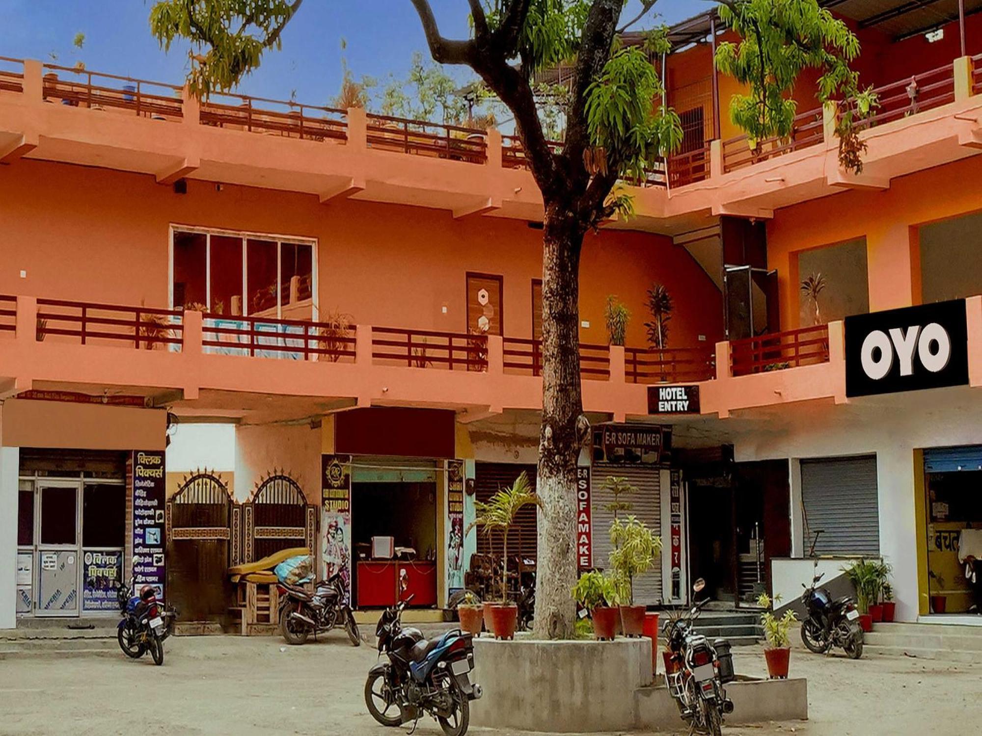 Oyo Flagship 81389 Hotel Siddhi Vinayak Motihari Esterno foto